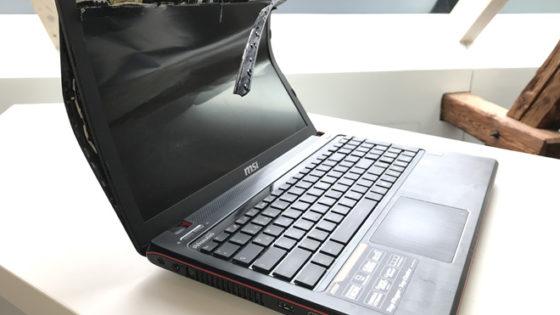 Notebook Displaytausch an einem MSI GE60 unmöglich da Rückwand komplett verbogen